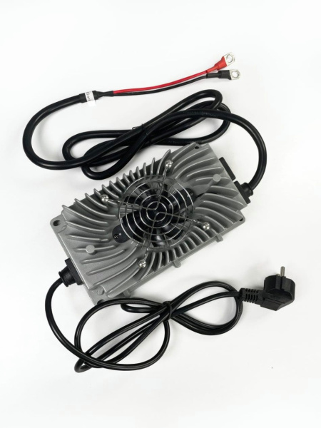 Зарядное устройство влагозащищенное LiFePO4 24V 25A Titanat ZU-LFP-24-25-IP67 от прозводителя Titanat